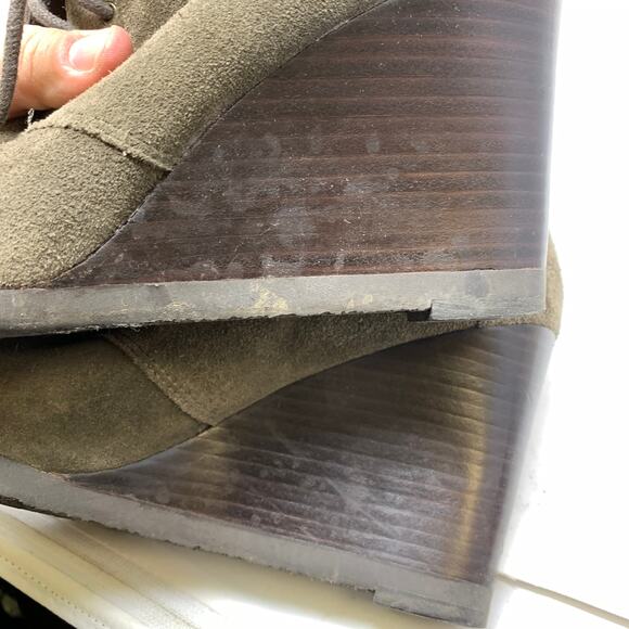 Franco Sarto Wedge Heel Ankle Booties Womens Size 8 Dark Olive Suede Leather - Picture 8 of 8